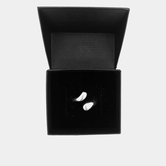 Ring mit zwei Tropfen im Look von Y2K aesthetics von der Clothing-Brand 00FIERCE, welche einen Shop für Accessories für Style und Outfits ist